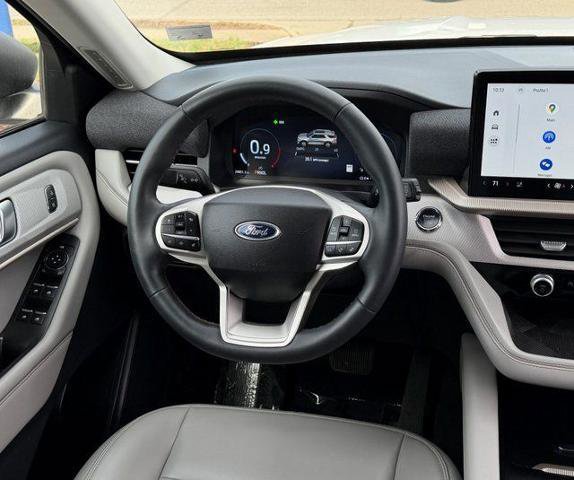 Certified 2025 Ford Explorer Active w/ Active Comfort Package image 18
