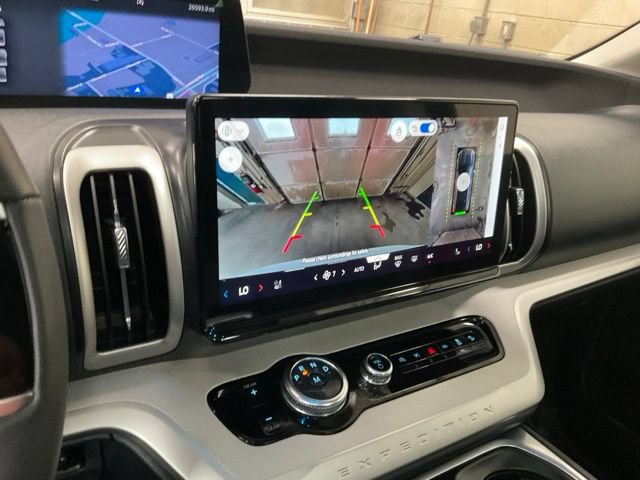 Certified 2025 Ford Expedition Max Active AWD/4WD image 11