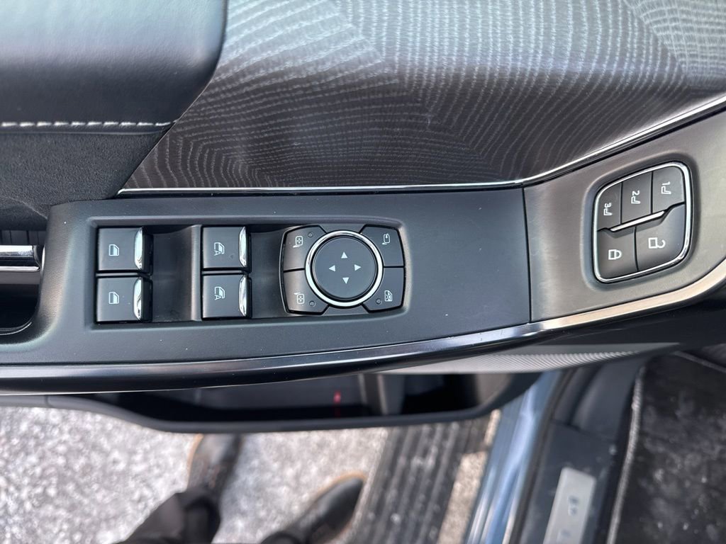 Certified 2023 Ford F150 Platinum w/ Equipment Group 701A High image 18