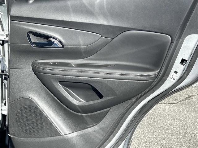 Used 2022 Buick Encore Preferred w/ Safety Package image 21