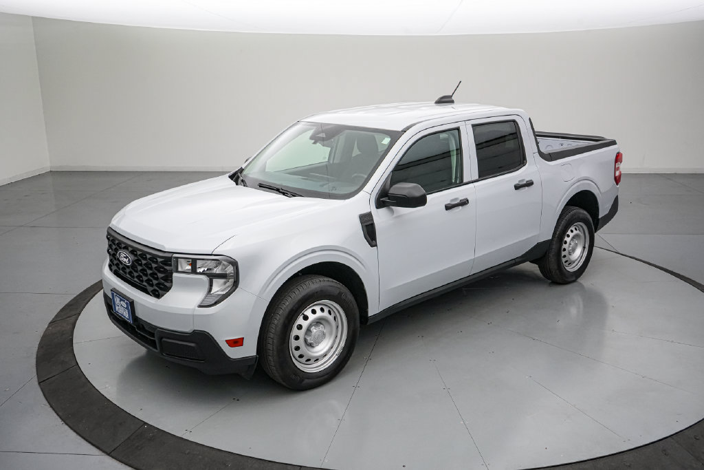Certified 2025 Ford Maverick XL FWD image 9