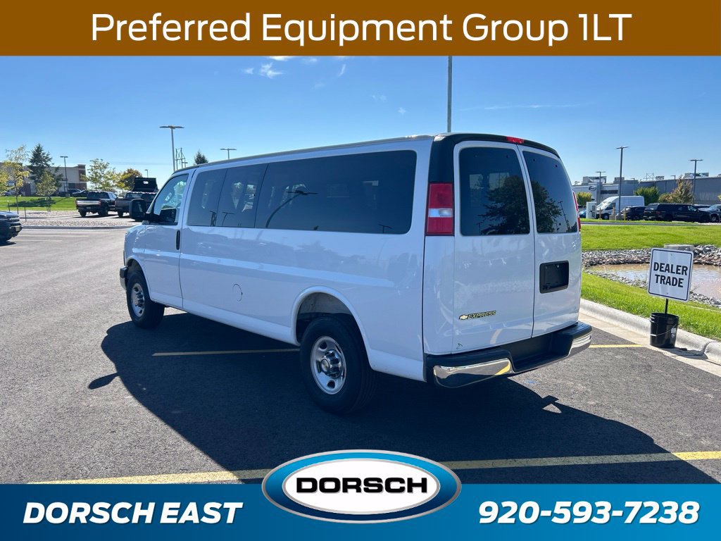 Used 2025 Chevrolet Express 3500 LT w/ LT Preferred Equipment Group RWD image 3