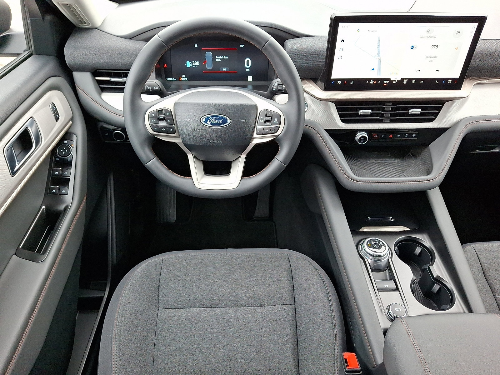 Certified 2025 Ford Explorer Active image 15