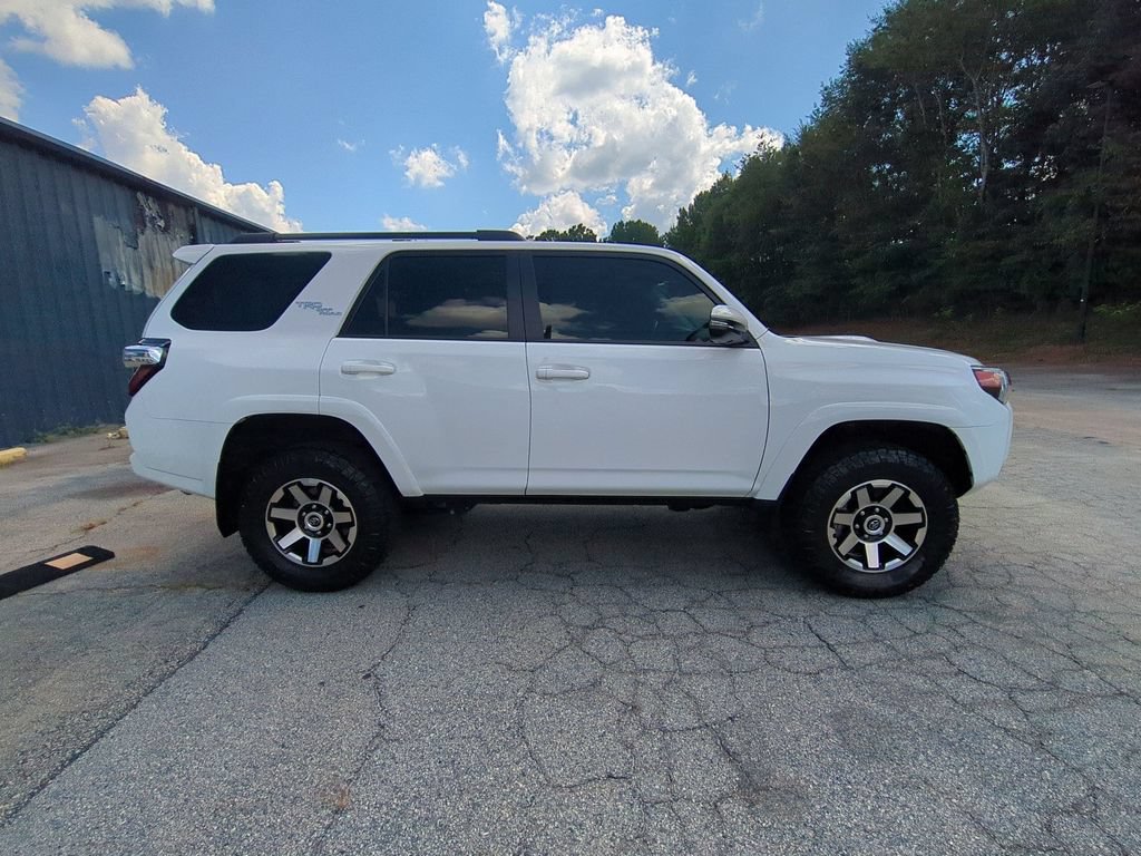 Used 2023 Toyota 4Runner TRD Off-Road Premium w/ Moonroof Package AWD/4WD image 4