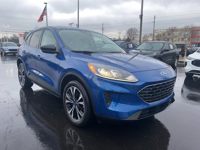 Certified 2022 Ford Escape SE w/ SE Sport Appearance Package image 1
