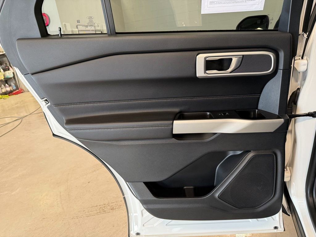 Certified 2022 Ford Explorer XLT image 36
