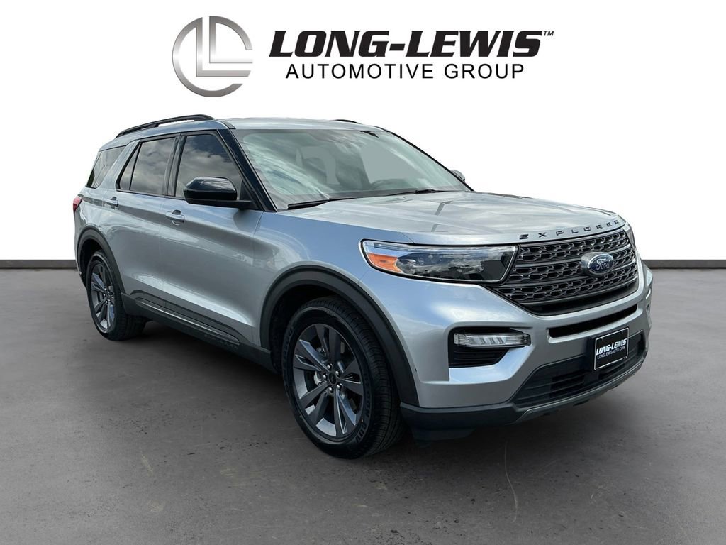 Certified 2022 Ford Explorer XLT w/ Equipment Group 202A RWD image 10
