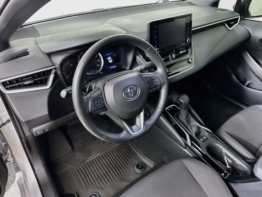 Used 2022 Toyota Corolla SE FWD image 2