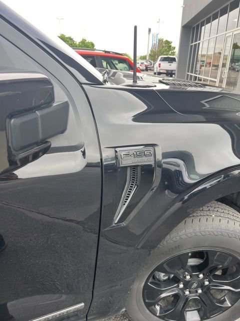 Certified 2022 Ford F150 Lariat w/ Equipment Group 502A High AWD/4WD image 27