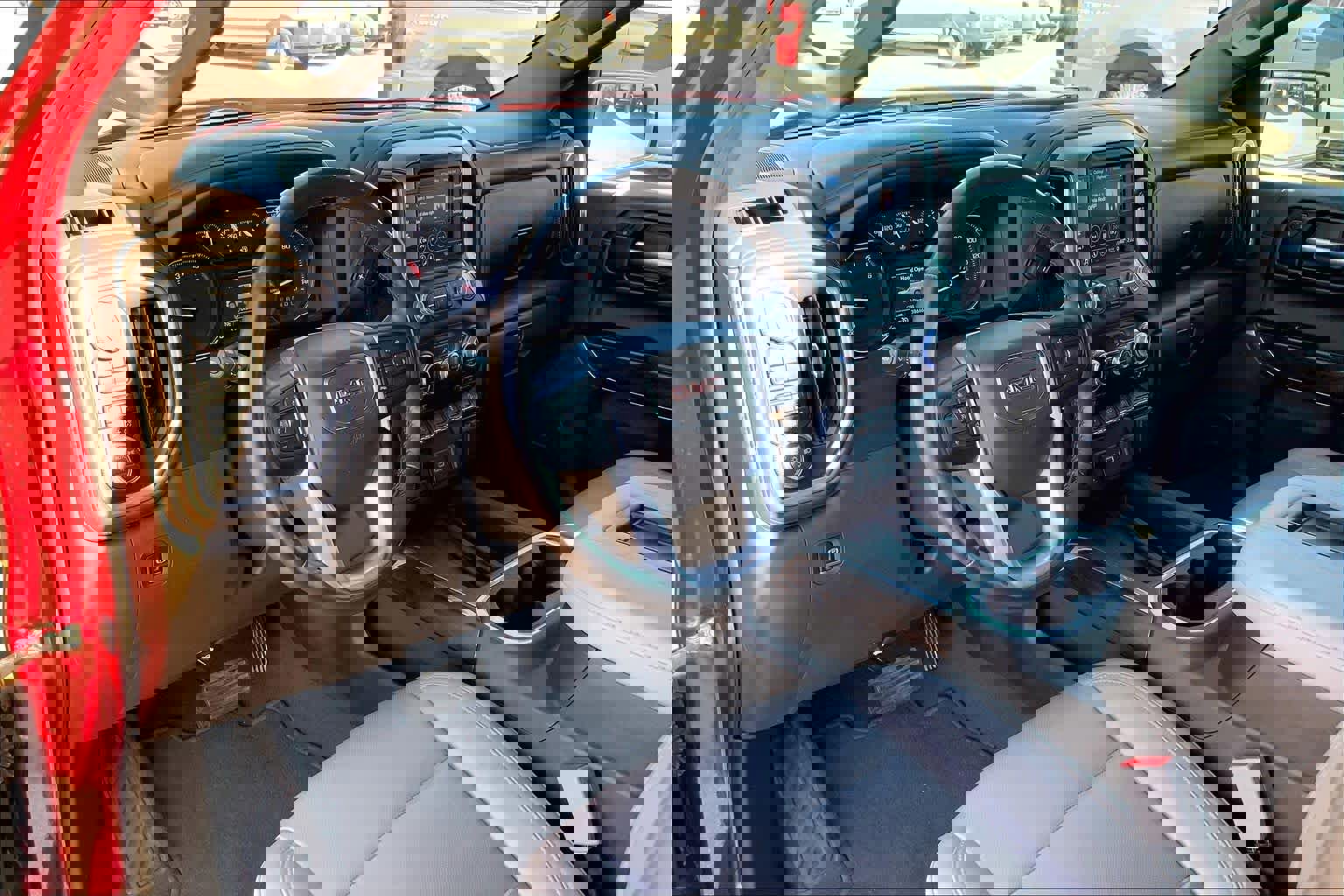 Used 2020 GMC Sierra 1500 SLT image 17