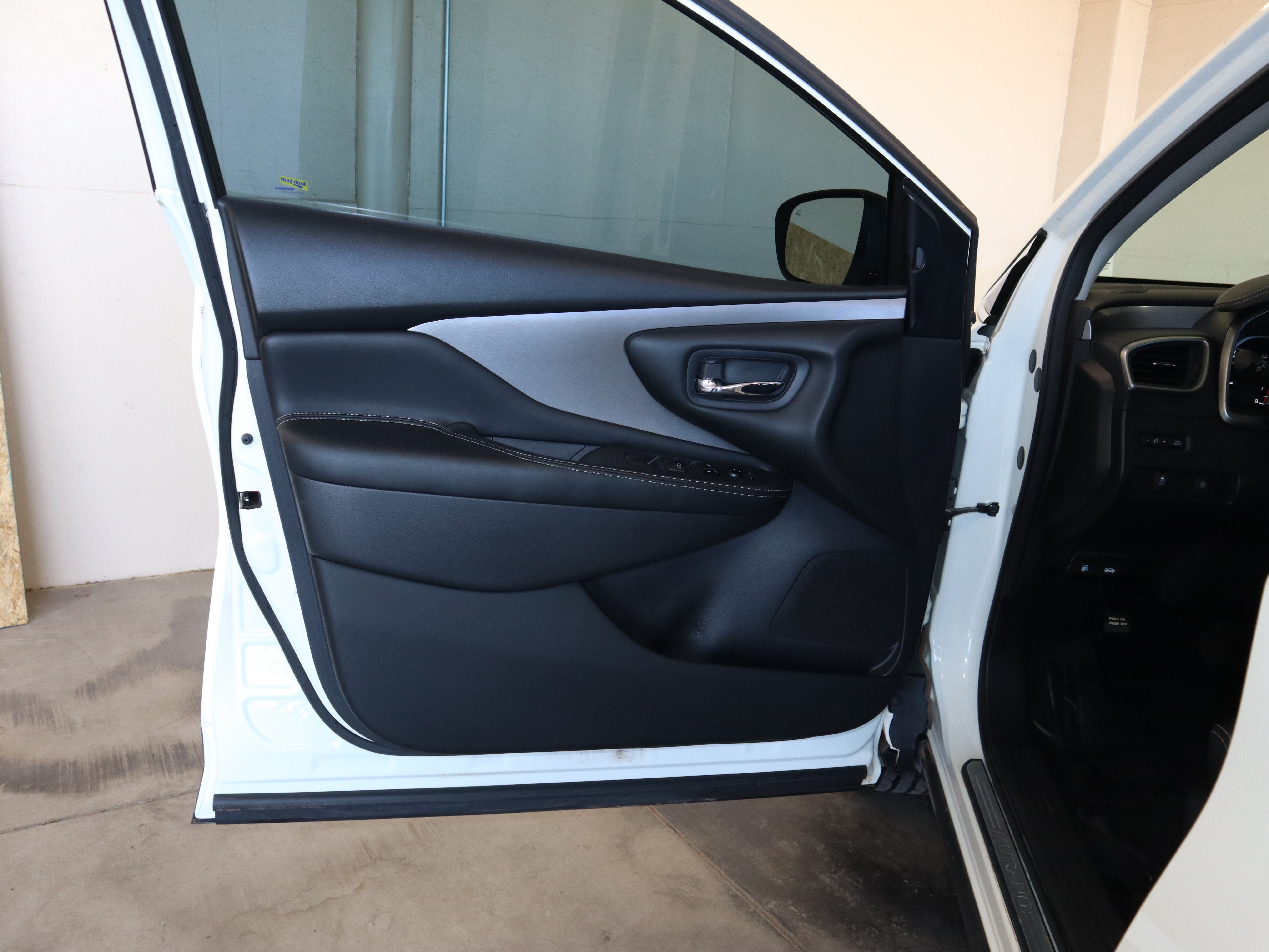 Used 2020 Nissan Murano SV w/ Premium Package AWD/4WD image 31