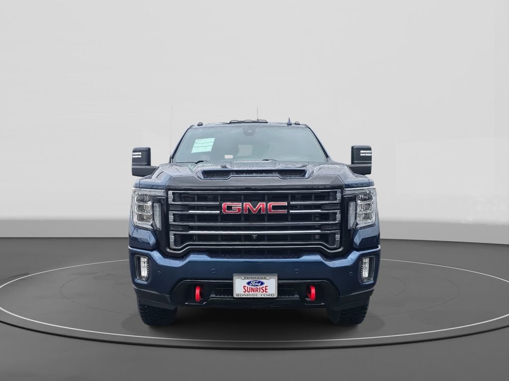 Used 2022 GMC Sierra 2500 AT4 w/ AT4 Premium Plus Package AWD/4WD image 3