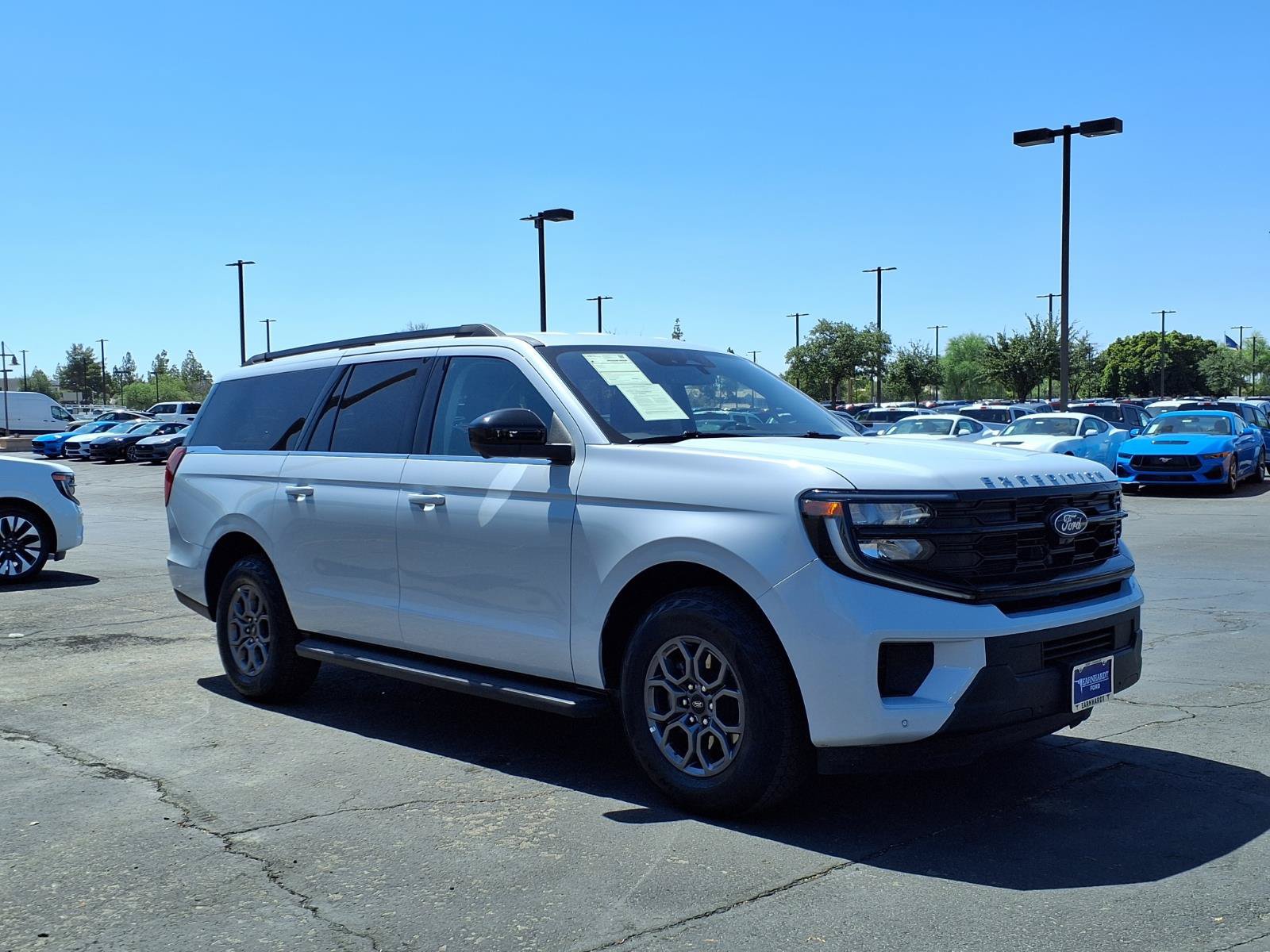 Certified 2025 Ford Expedition Active AWD/4WD image 9