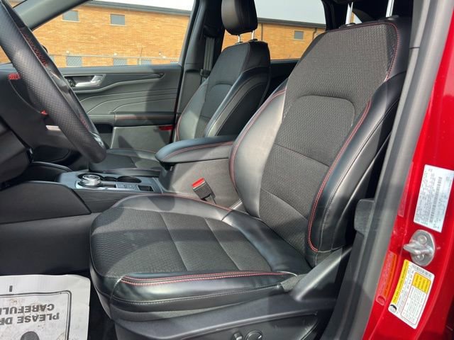 Certified 2024 Ford Escape ST-Line w/ Tech Pack #1 image 19