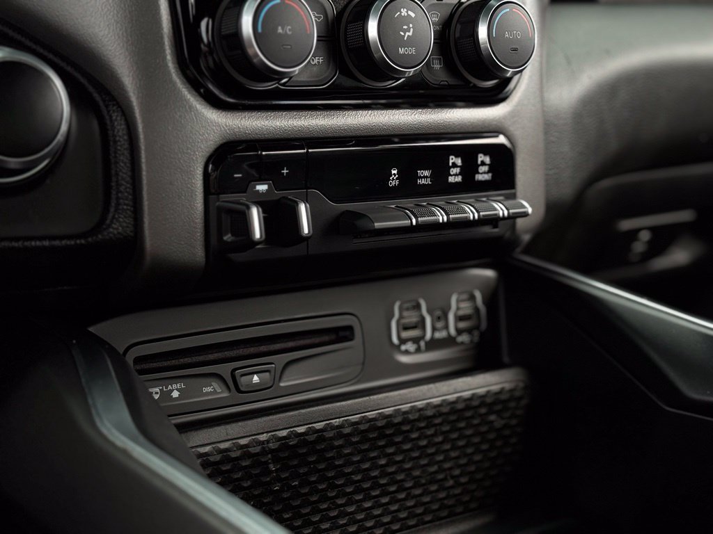 Used 2019 RAM 1500 Big Horn AWD/4WD image 24