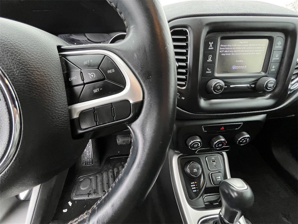 Used 2018 Jeep Compass Latitude image 14