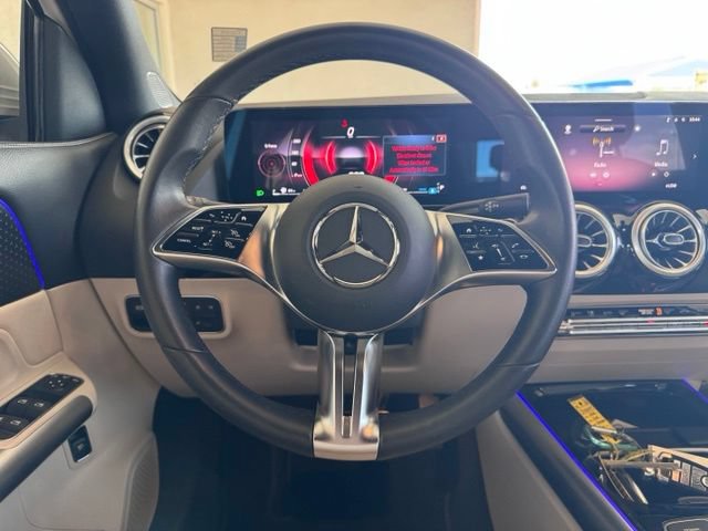 Used 2025 Mercedes-Benz GLA 250 image 15