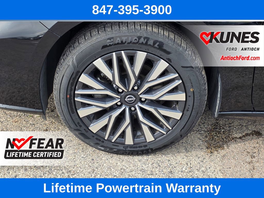Used 2024 Nissan Altima 2.5 SV AWD/4WD image 11