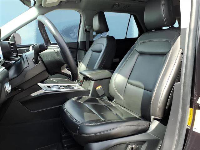Certified 2022 Ford Explorer XLT w/ Equipment Group 202A image 20