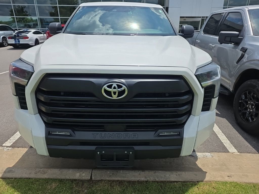 Used 2025 Toyota Tundra SR5 AWD/4WD image 2