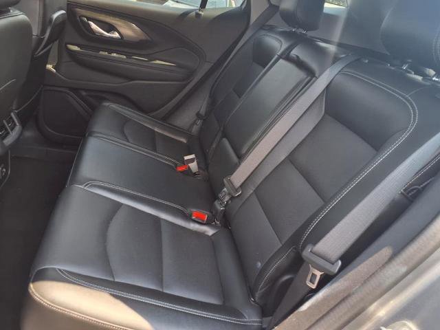 Used 2024 GMC Terrain SLT image 13