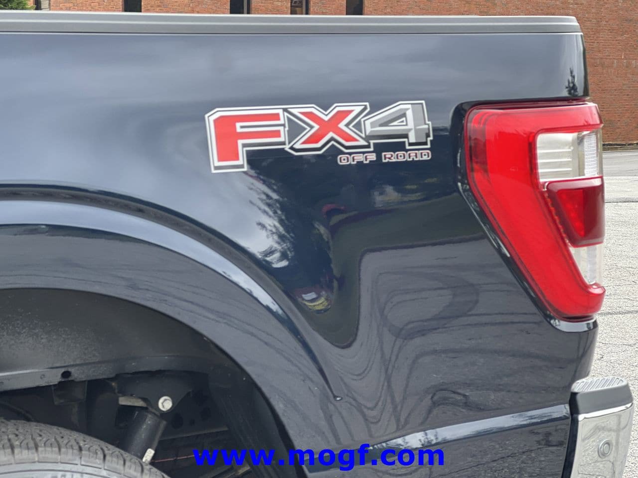Certified 2022 Ford F150 Lariat w/ Equipment Group 502A High AWD/4WD image 36
