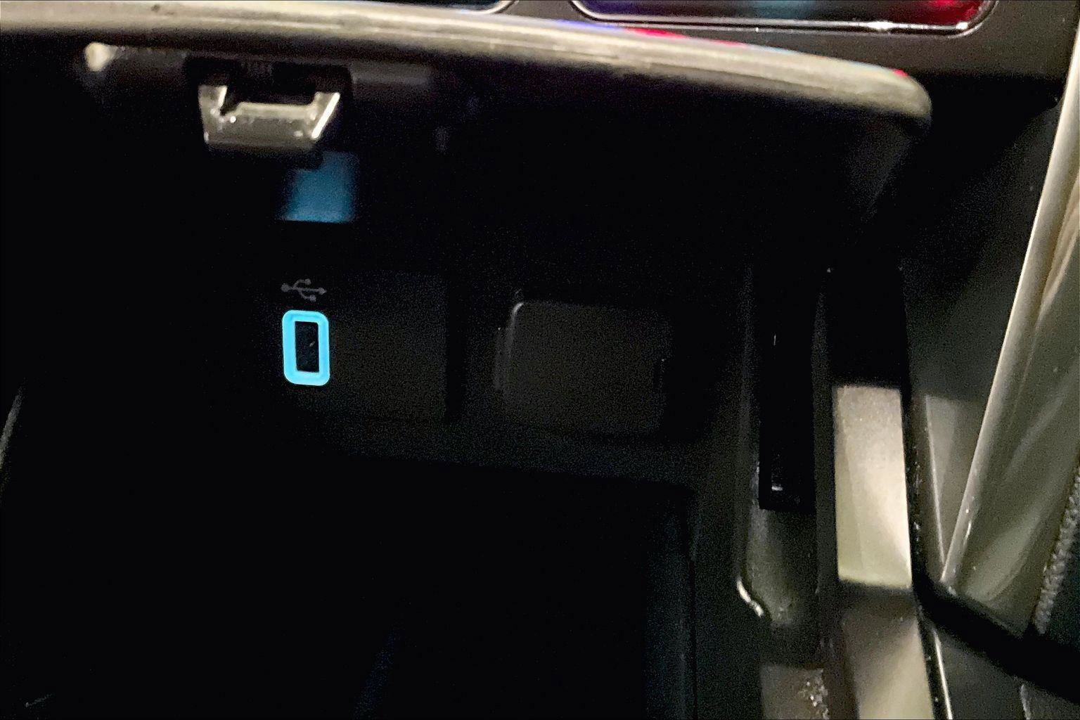 Certified 2018 Ford Explorer Sport w/ Equipment Group 401A image 32