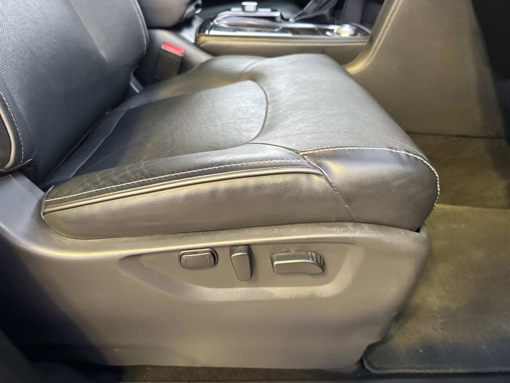 Used 2024 INFINITI QX80 Luxe image 13
