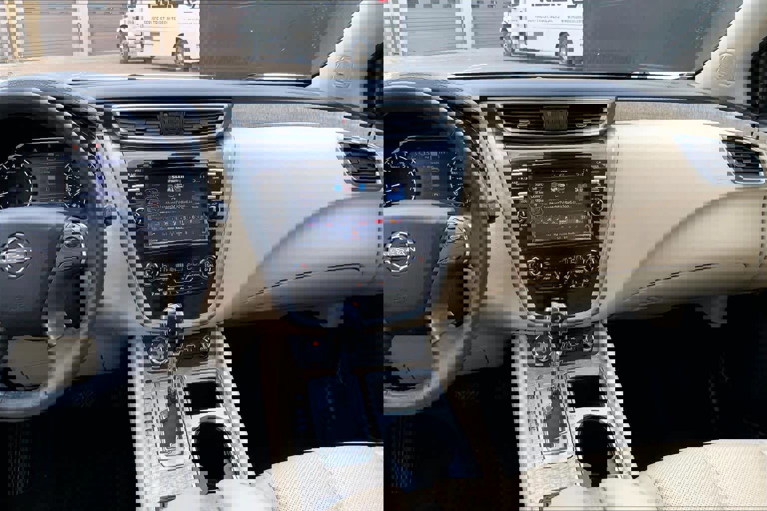 Used 2023 Nissan Murano SL w/ SL Moonroof Package image 9