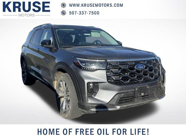 Certified 2025 Ford Explorer Platinum w/ Ultimate Package AWD/4WD image 1