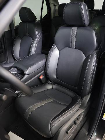 Used 2024 Honda Pilot Touring image 8