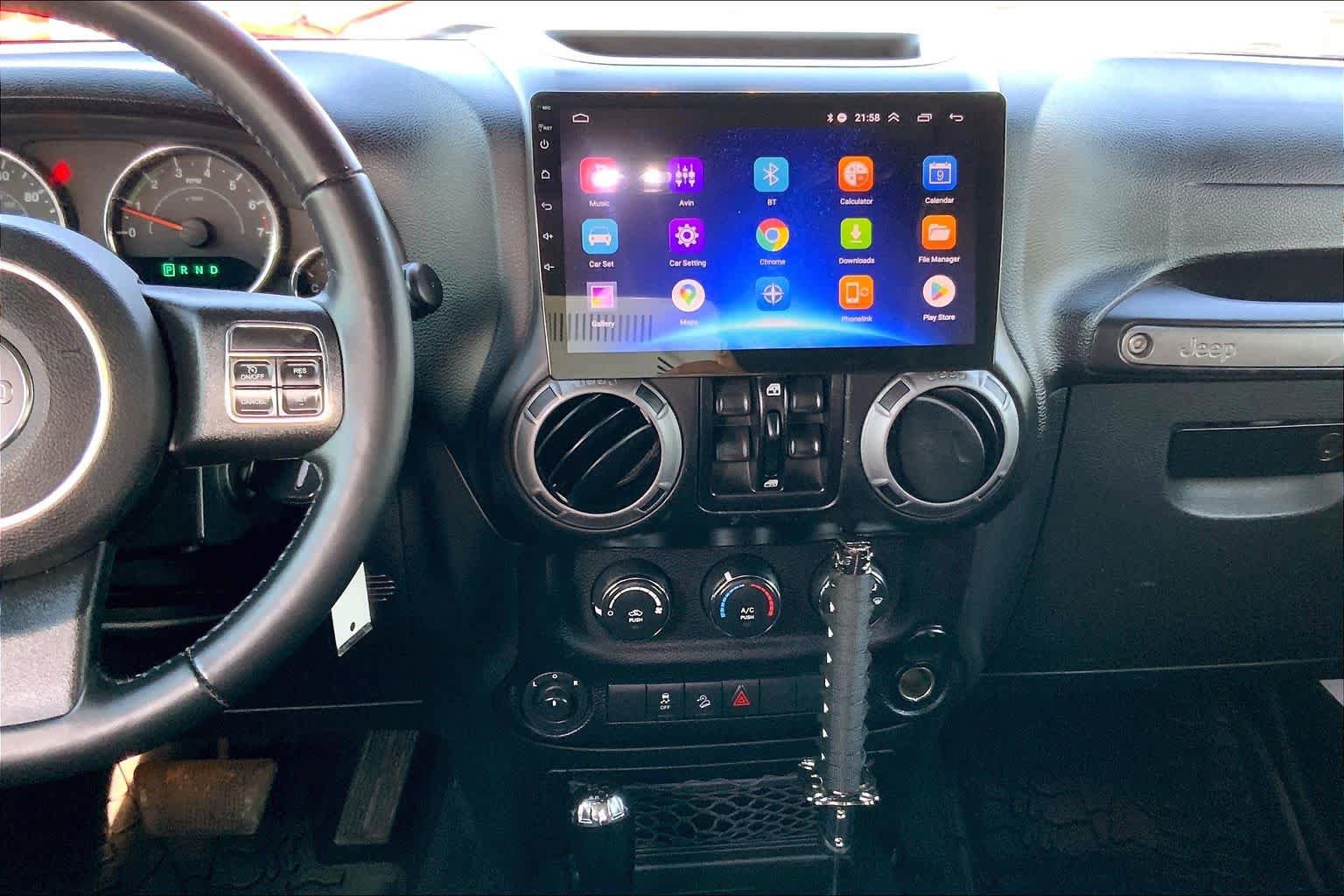 Used 2017 Jeep Wrangler Unlimited Sport w/ Quick Order Package 24S AWD/4WD image 7
