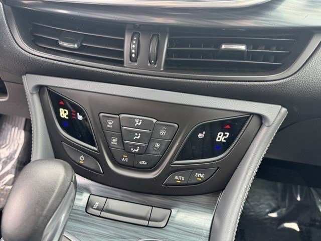 Used 2019 Buick Envision Premium image 21
