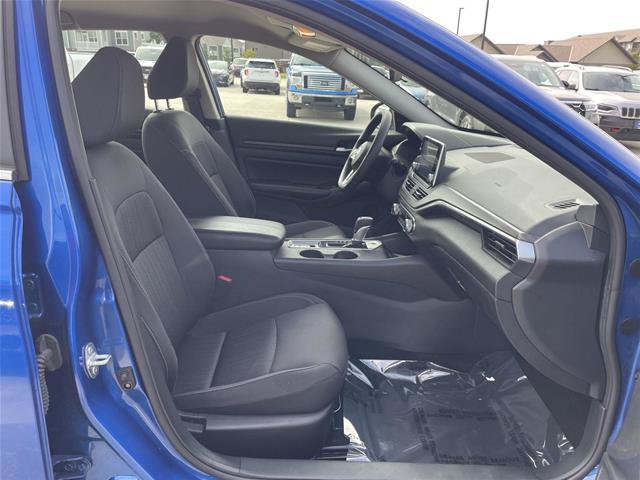 Used 2025 Nissan Altima 2.5 SV AWD/4WD image 19