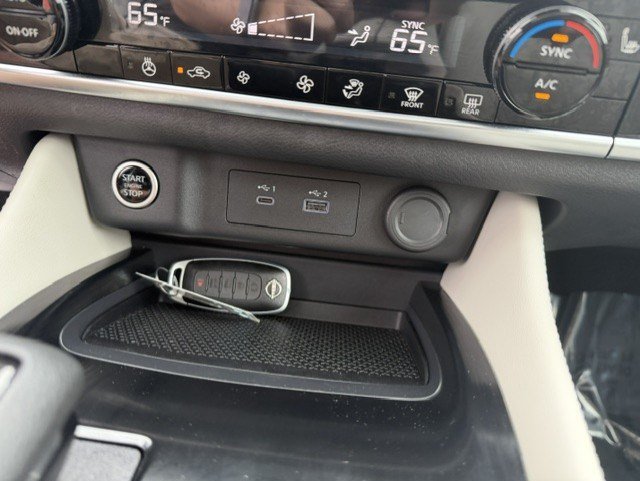 Used 2023 Nissan Rogue SL AWD/4WD image 23