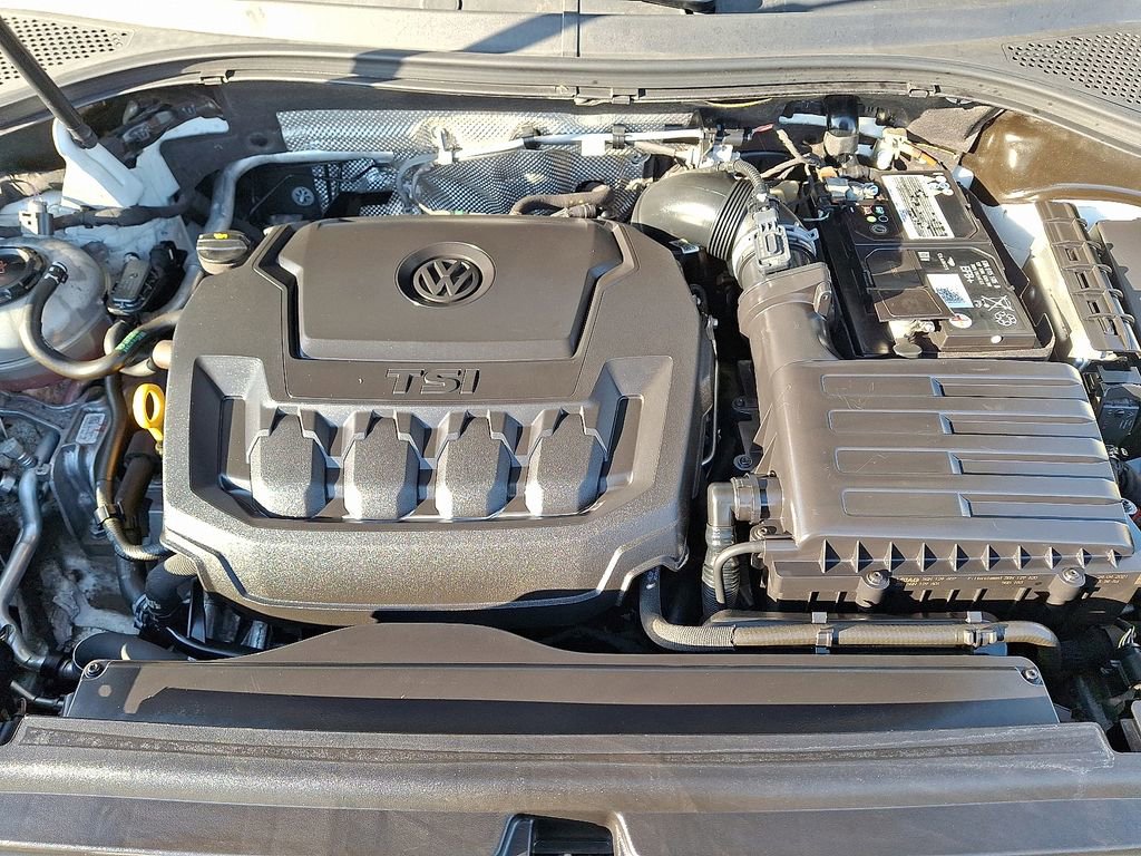 Used 2021 Volkswagen Tiguan SE image 26
