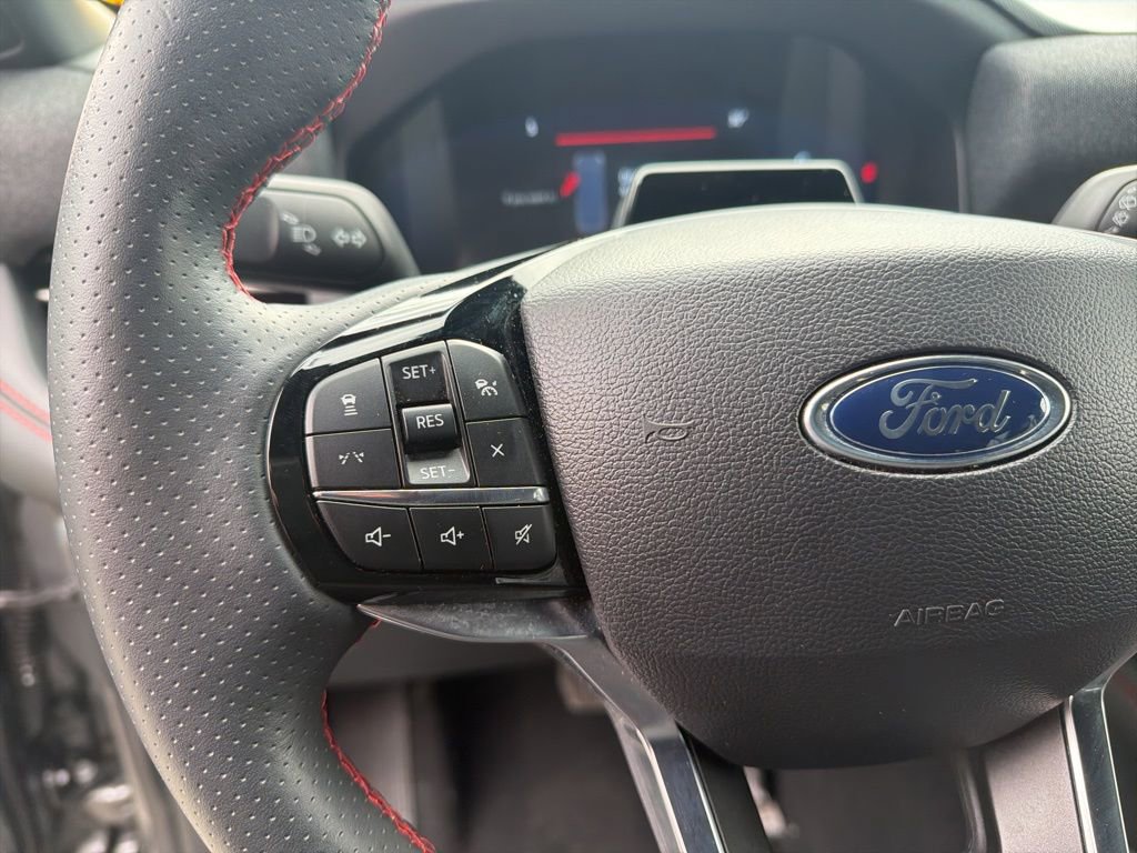 Certified 2025 Ford Explorer ST-Line image 19