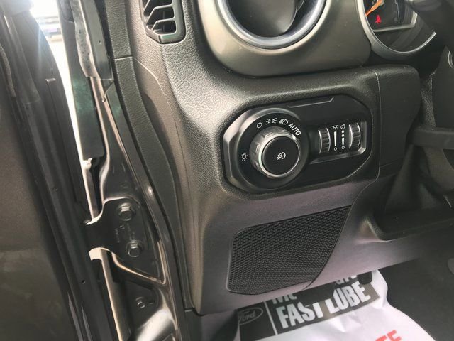 Used 2018 Jeep Wrangler Unlimited Sahara w/ Cold Weather Group image 9