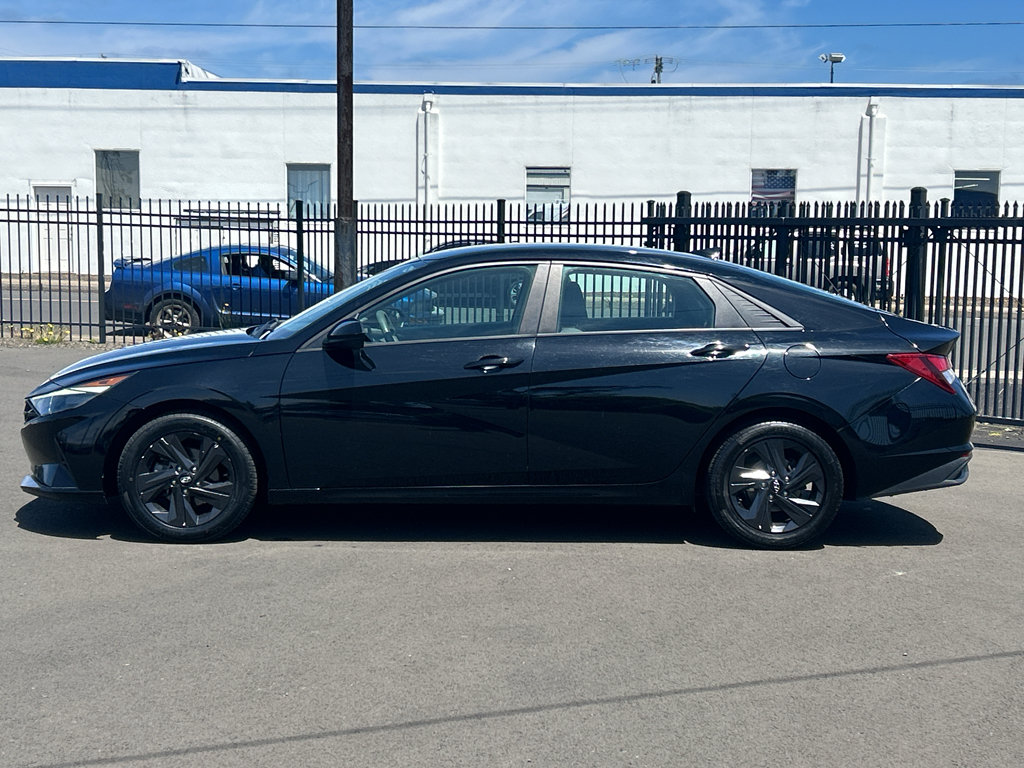 Used 2021 Hyundai Elantra SEL FWD image 5
