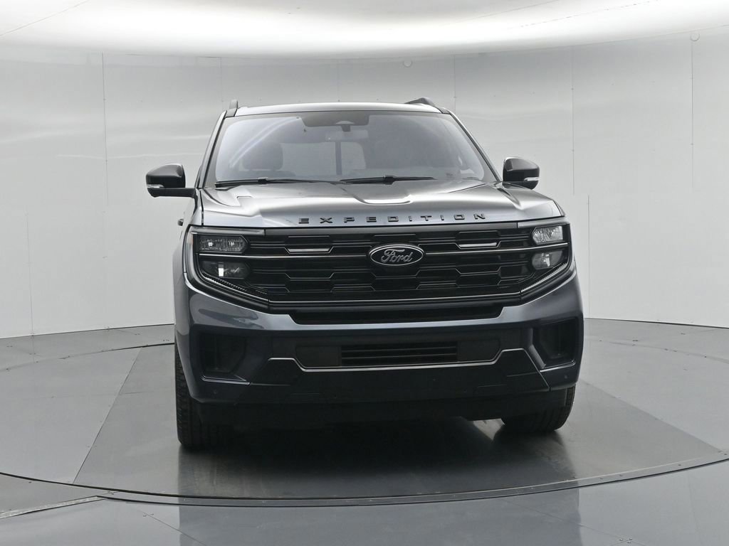Certified 2025 Ford Expedition Platinum w/ Stealth Appearance Package image 31