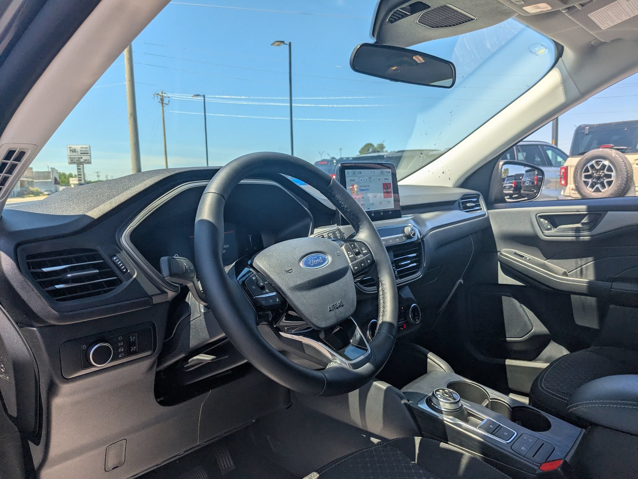 Certified 2025 Ford Escape Active w/ Cold Weather Package AWD/4WD image 15