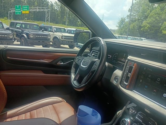 Used 2023 GMC Yukon Denali Ultimate AWD/4WD image 43