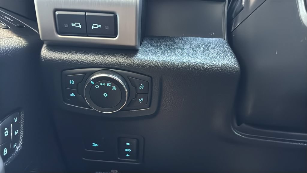 Certified 2020 Ford F350 Platinum AWD/4WD image 20