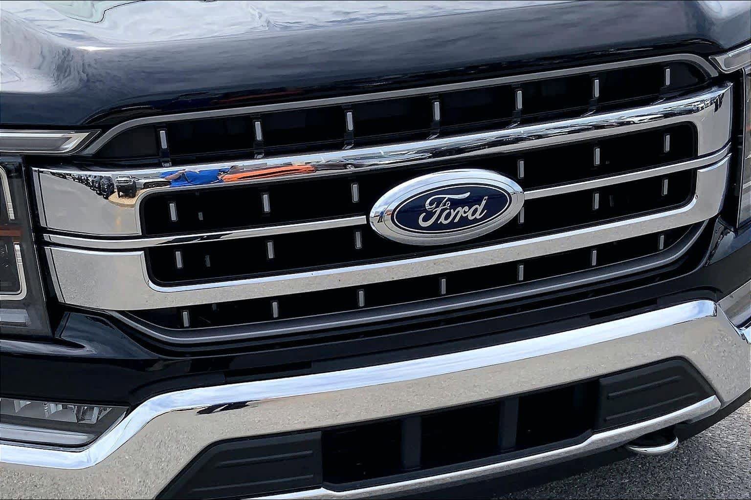 Certified 2021 Ford F150 Lariat w/ Equipment Group 502A High AWD/4WD image 29