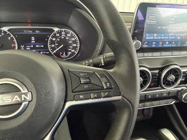 Used 2024 Nissan Sentra SV FWD image 11
