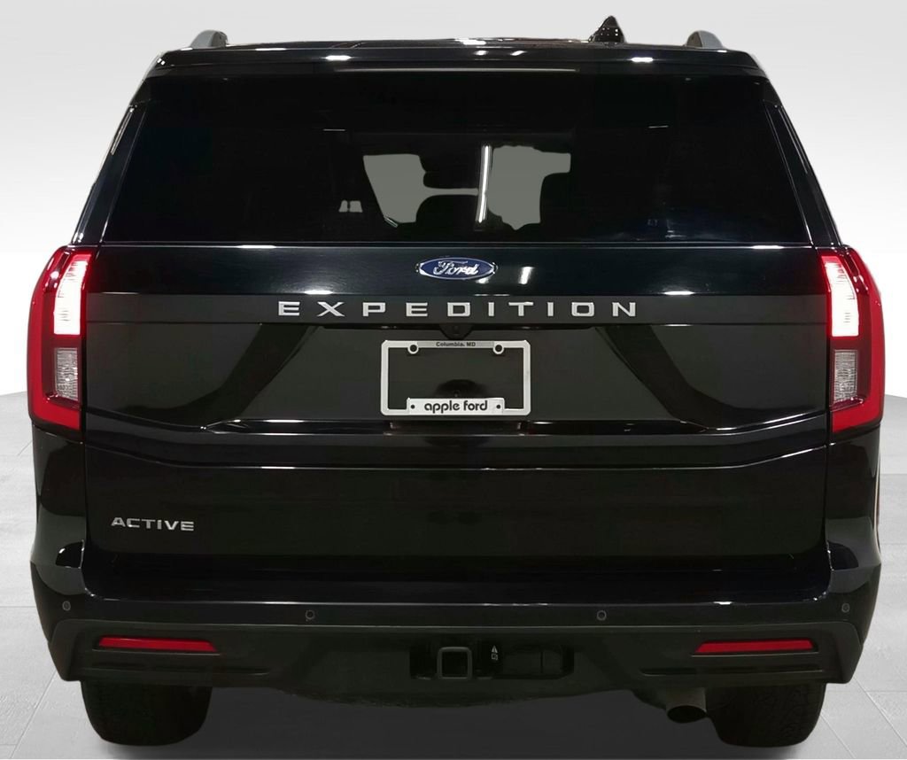 Certified 2025 Ford Expedition Active AWD/4WD image 4