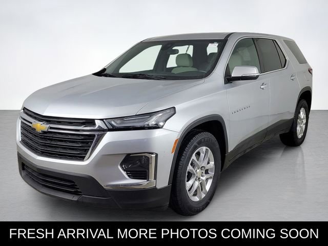 Used 2022 Chevrolet Traverse LS image 7