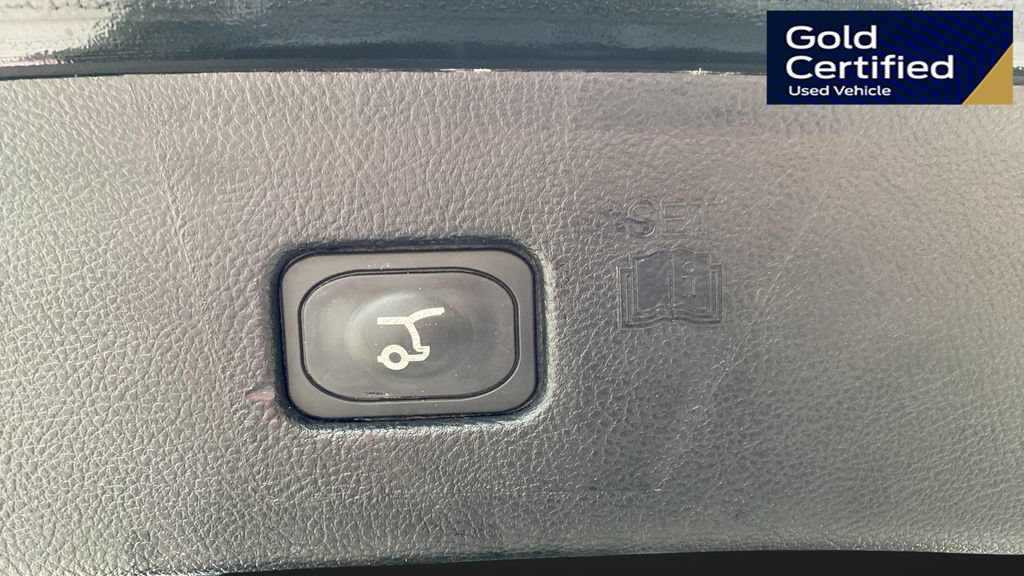 Certified 2024 Ford Edge Titanium AWD/4WD image 30