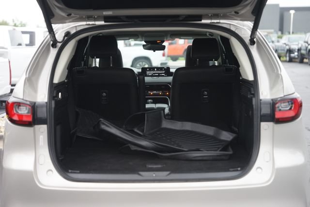 Used 2024 MAZDA CX-90 3.3 Turbo w/ Preferred Plus AWD/4WD image 32