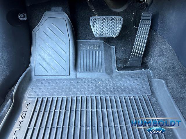 Used 2023 Toyota Highlander Limited AWD/4WD image 19